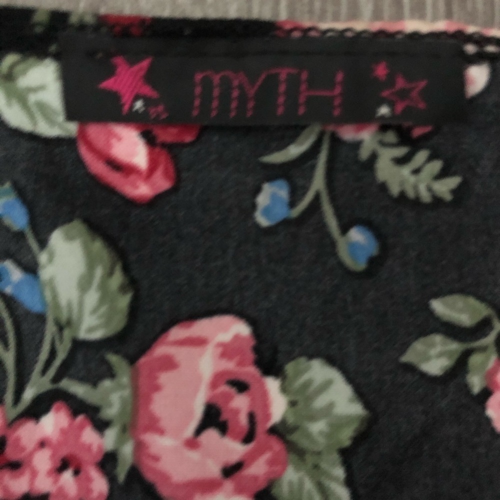Floral Kimono by MYTH Size Medium‎ - Picture 3 of 3